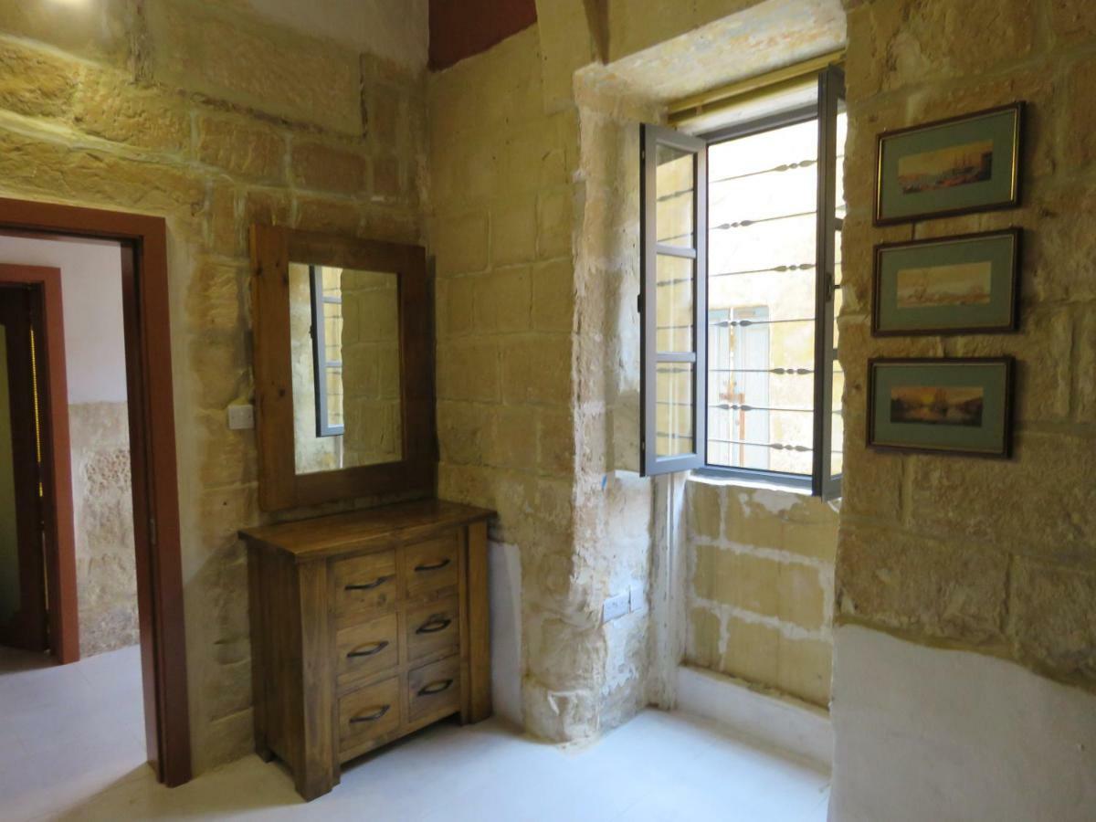 Amelia'S House Of Character Apartment Cospicua Exterior photo