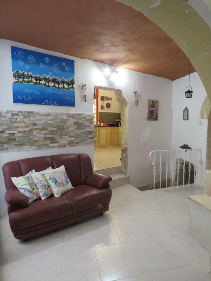 Amelia'S House Of Character Apartment Cospicua Exterior photo